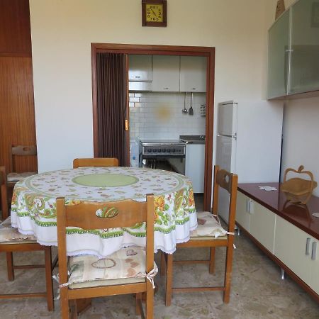 La Baia Di Lori Apartment เปซาโร ภายนอก รูปภาพ