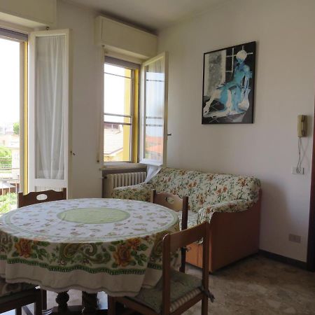 La Baia Di Lori Apartment เปซาโร ภายนอก รูปภาพ